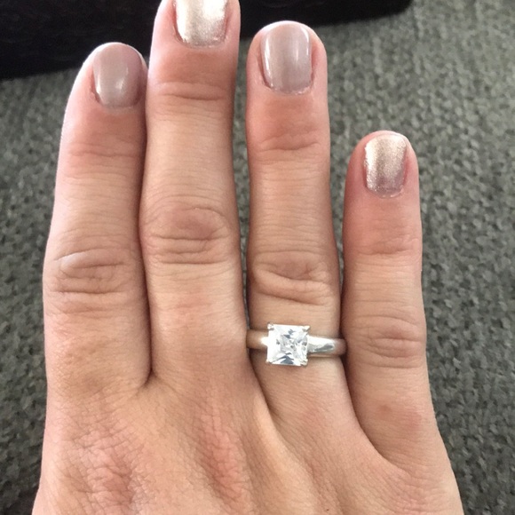 Solitaire ring - Picture 3 of 4